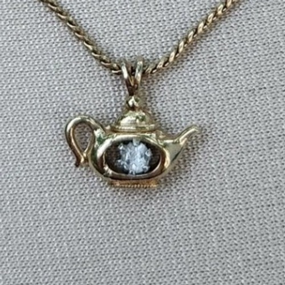 Dorlan Gold plated‎ pewter Teapot Pendant Necklace Costume Jewelry